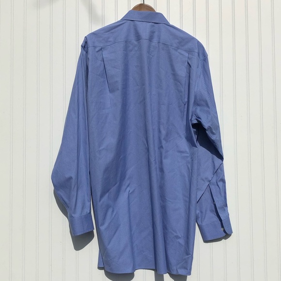 Jos A. Bank Long Sleeve Size 17 1/2-37 - Picture 4 of 5